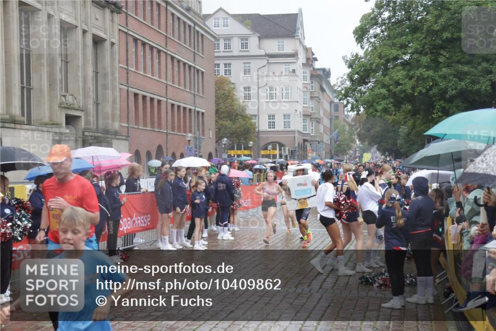 13.09.2026 - Kiel Lauf Yannick Fuchs http://msf.ph/oto/10409862 13.09.2026 10:40:38 Ziel 837, 1037, 1123, 1125, 1603, 1793, 1985, 2096, 2942, 3339, 3524, 5018, 5086, 5473, 5568, 5846, 6397, 6632, 6635, 6709, 7537, 7636, 8200, 8338, 8773, 8868, 10022, 11266, 11268, 11598, 11668, 11697, 11715, 11839, 12023, 12026, 12122, 12194, 12568, 338, 529, 1096, 1408, 1422, 1434, 1475, 1810, 1874, 2145, 2313, 2844, 4374, 4442, 4443, 4457, 4688, 4932, 5029, 5568, 6100, 7081, 7156, 7165, 7522, 7587, 7984, 8168, 8187, 9086, 3415, 3841, 246, 3322 meine-sportfotos.de