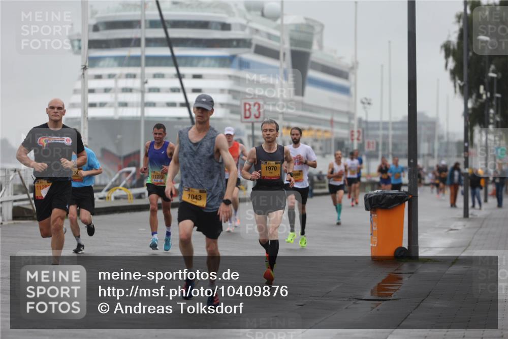 13.09.2026 - Kiel Lauf Andreas Tolksdorf http://msf.ph/oto/10409876 13.09.2026 11:42:43 Kiellinie 1129, 11272, 1043, 3, 1970, 2088 meine-sportfotos.de