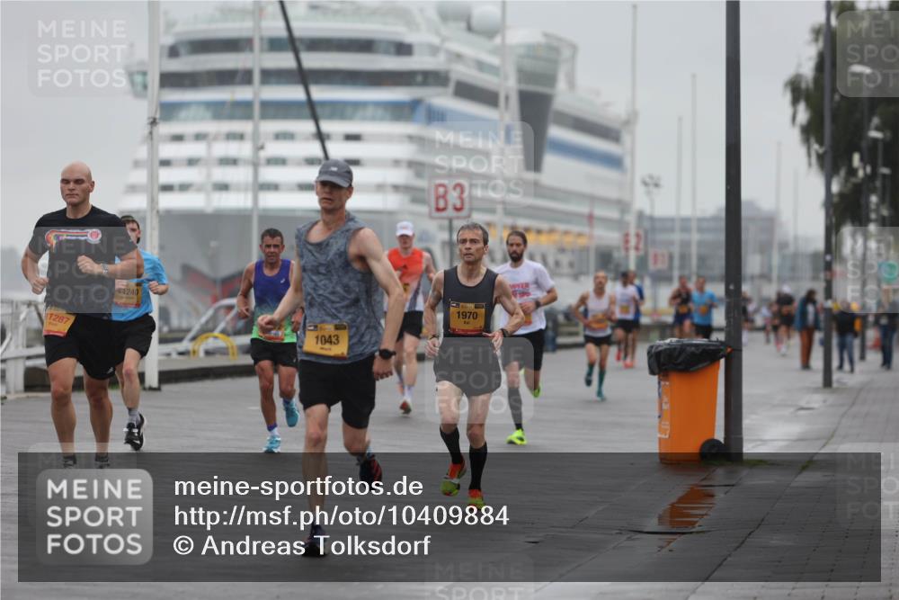 13.09.2026 - Kiel Lauf Andreas Tolksdorf http://msf.ph/oto/10409884 13.09.2026 11:42:43 Kiellinie 1287, 1240, 3, 1043, 1970 meine-sportfotos.de