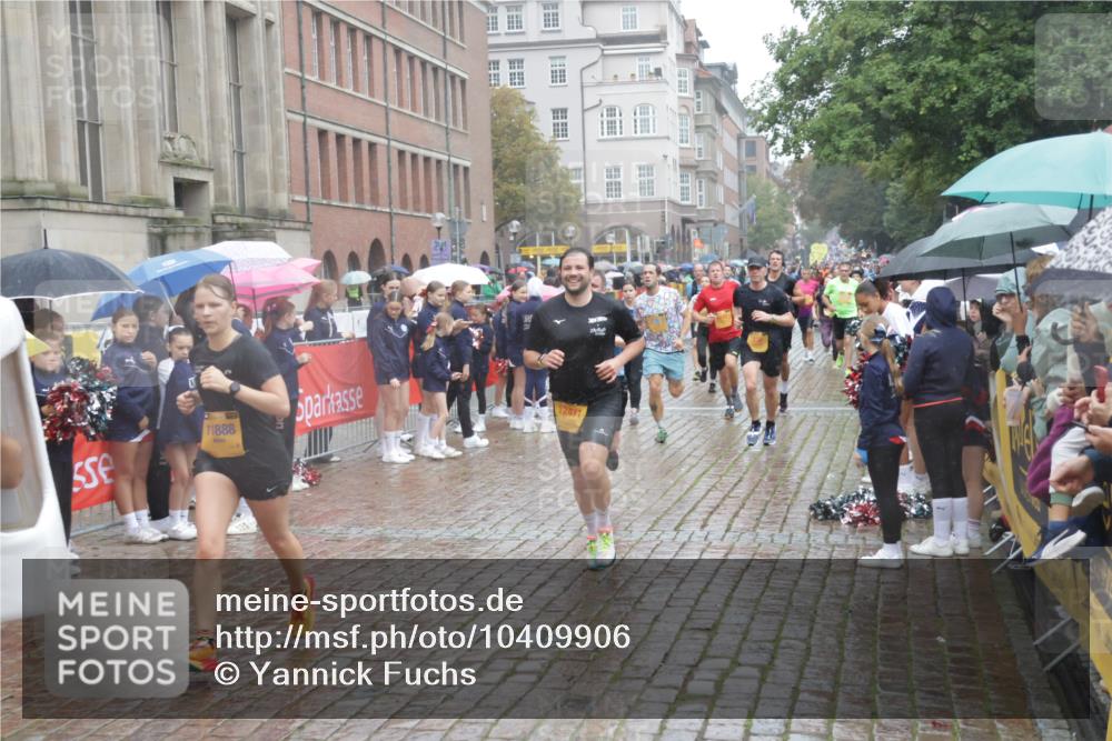 13.09.2026 - Kiel Lauf Yannick Fuchs http://msf.ph/oto/10409906 13.09.2026 10:40:42 Ziel 337, 393, 837, 1037, 1603, 1985, 2052, 2096, 3339, 3524, 5018, 5086, 5846, 6301, 6397, 6632, 6635, 6709, 7499, 7537, 7636, 7931, 8200, 8338, 8414, 8773, 8868, 9268, 10919, 11229, 11266, 11598, 11668, 11697, 11715, 11839, 12017, 12026, 12122, 12194, 12568, 338, 529, 1096, 1123, 1125, 1408, 1422, 1434, 1475, 1793, 1810, 1874, 2145, 2313, 2844, 2942, 4374, 4442, 4457, 4688, 5018, 5029, 5473, 5568, 5846, 6100, 7081, 7156, 7165, 7522, 7587, 7984, 8168, 8187, 9086, 3415, 3841 meine-sportfotos.de