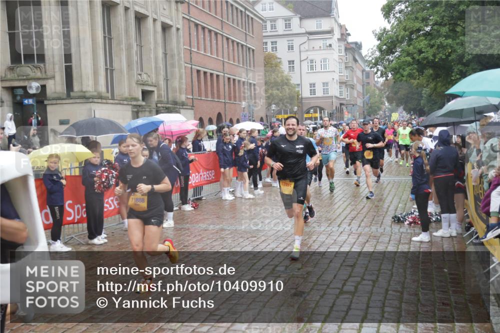 13.09.2026 - Kiel Lauf Yannick Fuchs http://msf.ph/oto/10409910 13.09.2026 10:40:42 Ziel 337, 393, 837, 1037, 1603, 1985, 2052, 2096, 3339, 3524, 5018, 5086, 5846, 6301, 6397, 6632, 6635, 6709, 7499, 7537, 7636, 7931, 8200, 8338, 8414, 8773, 8868, 9268, 10919, 11229, 11266, 11598, 11668, 11697, 11715, 11839, 12017, 12026, 12122, 12194, 12568, 338, 529, 1096, 1123, 1125, 1408, 1422, 1434, 1475, 1793, 1810, 1874, 2145, 2313, 2844, 2942, 4374, 4442, 4457, 4688, 5018, 5029, 5473, 5568, 5846, 6100, 7081, 7156, 7165, 7522, 7587, 7984, 8168, 8187, 9086, 3415, 3841 meine-sportfotos.de
