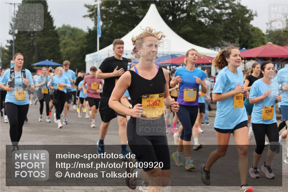 13.09.2026 - Kiel Lauf Andreas Tolksdorf http://msf.ph/oto/10409920 13.09.2026 10:01:14 Kiellinie 3618, 38, 3367, 4276, 8078, 3348 meine-sportfotos.de