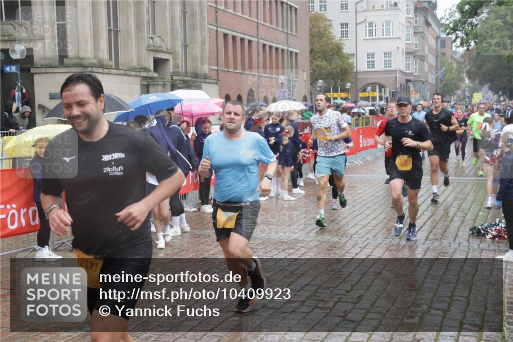 13.09.2026 - Kiel Lauf Yannick Fuchs http://msf.ph/oto/10409923 13.09.2026 10:40:43 Ziel 337, 393, 837, 1037, 1603, 1985, 2052, 2096, 3339, 3415, 3524, 3841, 5086, 6301, 6397, 6632, 6635, 6709, 6793, 7499, 7537, 7636, 7931, 8200, 8338, 8414, 8868, 9268, 10919, 11229, 11266, 11275, 11598, 11668, 11697, 11715, 11839, 12017, 12026, 12122, 12194, 12568, 338, 529, 1096, 1123, 1125, 1408, 1422, 1434, 1475, 1793, 1810, 1874, 2145, 2313, 2844, 2942, 4374, 4442, 4457, 4688, 5018, 5029, 5473, 5568, 5846, 6100, 6635, 7081, 7156, 7165, 7522, 7587, 7984, 8168, 8187, 9086 meine-sportfotos.de