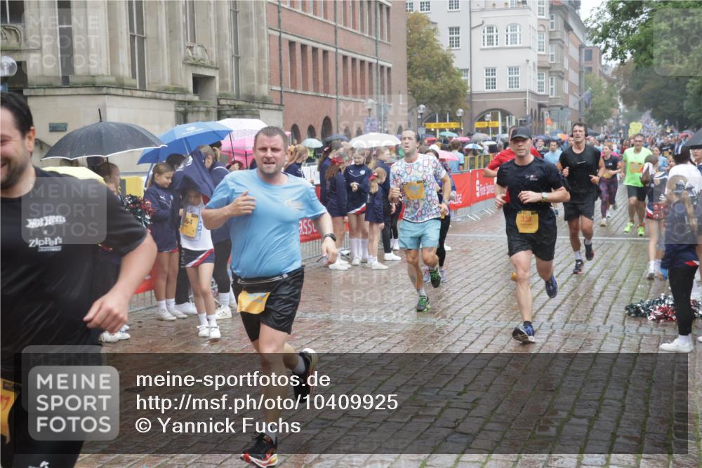 13.09.2026 - Kiel Lauf Yannick Fuchs http://msf.ph/oto/10409925 13.09.2026 10:40:43 Ziel 337, 393, 837, 1037, 1603, 1985, 2052, 2096, 3339, 3415, 3524, 3841, 5086, 6301, 6397, 6632, 6635, 6709, 6793, 7499, 7537, 7636, 7931, 8200, 8338, 8414, 8868, 9268, 10919, 11229, 11266, 11275, 11598, 11668, 11697, 11715, 11839, 12017, 12026, 12122, 12194, 12568, 338, 529, 1096, 1123, 1125, 1408, 1422, 1434, 1475, 1793, 1810, 1874, 2145, 2313, 2844, 2942, 4374, 4442, 4457, 4688, 5018, 5029, 5473, 5568, 5846, 6100, 6635, 7081, 7156, 7165, 7522, 7587, 7984, 8168, 8187, 9086 meine-sportfotos.de