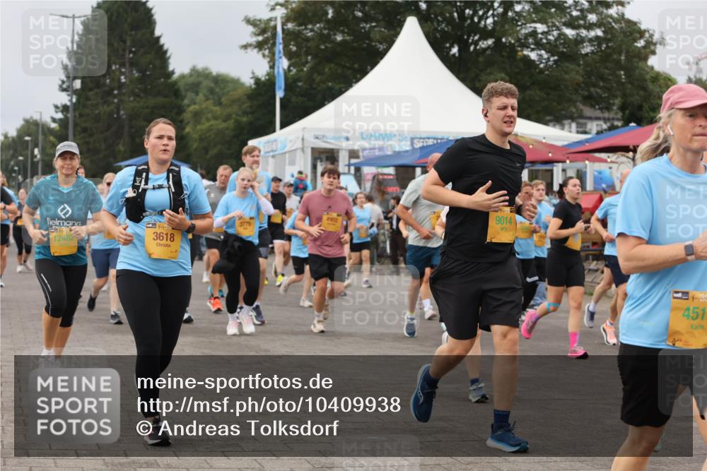 13.09.2026 - Kiel Lauf Andreas Tolksdorf http://msf.ph/oto/10409938 13.09.2026 10:01:15 Kiellinie 12482, 3618, 3775, 4902, 9014, 1, 39, 451 meine-sportfotos.de