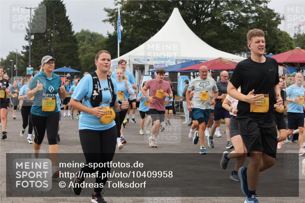 13.09.2026 - Kiel Lauf Andreas Tolksdorf http://msf.ph/oto/10409958 13.09.2026 10:01:15 Kiellinie 3400, 12482, 384, 618, 75, 4902, 201 meine-sportfotos.de