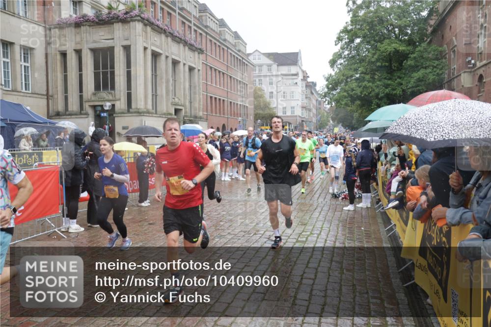 13.09.2026 - Kiel Lauf Yannick Fuchs http://msf.ph/oto/10409960 13.09.2026 10:40:46 Ziel 337, 393, 837, 1037, 1603, 2052, 2096, 2499, 3415, 3524, 3841, 4431, 5086, 6301, 6397, 6504, 6709, 6793, 7499, 7537, 7931, 8200, 8338, 8414, 8435, 8868, 9268, 10919, 11069, 11229, 11266, 11275, 11715, 11839, 12017, 12026, 12122, 12194, 12568, 338, 529, 1096, 1123, 1125, 1408, 1422, 1434, 1475, 1793, 1810, 1874, 1985, 2145, 2313, 2844, 2942, 3339, 4374, 4457, 5018, 5086, 5473, 5568, 5846, 6100, 6632, 6635, 7081, 7156, 7165, 7522, 7537, 7587, 7984, 8168, 8187 meine-sportfotos.de
