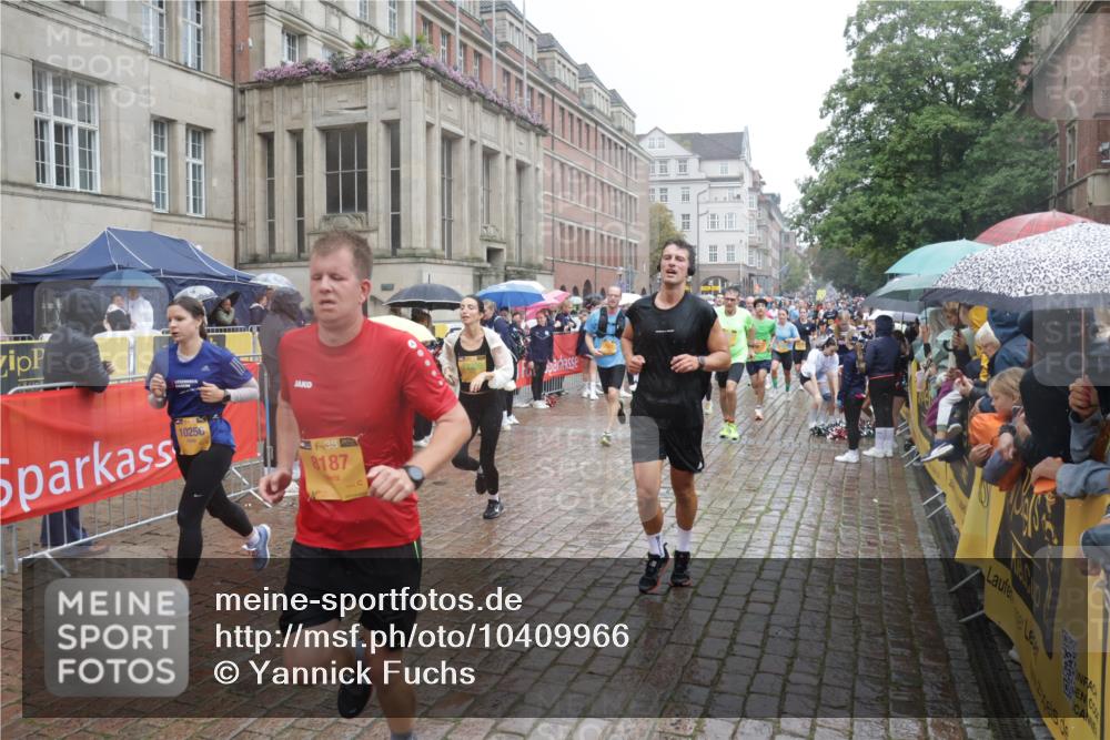 13.09.2026 - Kiel Lauf Yannick Fuchs http://msf.ph/oto/10409966 13.09.2026 10:40:46 Ziel 337, 393, 837, 1037, 1603, 2052, 2096, 2499, 3415, 3524, 3841, 4431, 5086, 6301, 6397, 6504, 6709, 6793, 7499, 7537, 7931, 8200, 8338, 8414, 8435, 8868, 9268, 10919, 11069, 11229, 11266, 11275, 11715, 11839, 12017, 12026, 12122, 12194, 12568, 338, 529, 1096, 1123, 1125, 1408, 1422, 1434, 1475, 1793, 1810, 1874, 1985, 2145, 2313, 2844, 2942, 3339, 4374, 4457, 5018, 5086, 5473, 5568, 5846, 6100, 6632, 6635, 7081, 7156, 7165, 7522, 7537, 7587, 7984, 8168, 8187 meine-sportfotos.de