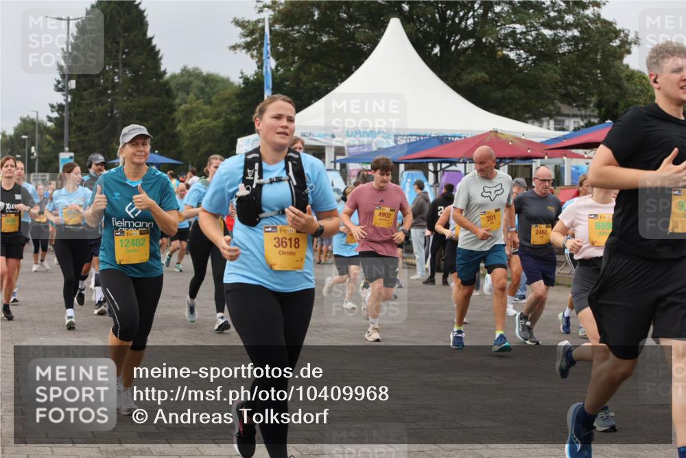 13.09.2026 - Kiel Lauf Andreas Tolksdorf http://msf.ph/oto/10409968 13.09.2026 10:01:16 Kiellinie 200, 9400, 12482, 4, 38, 3618, 4902, 201, 2468, 39, 889 meine-sportfotos.de