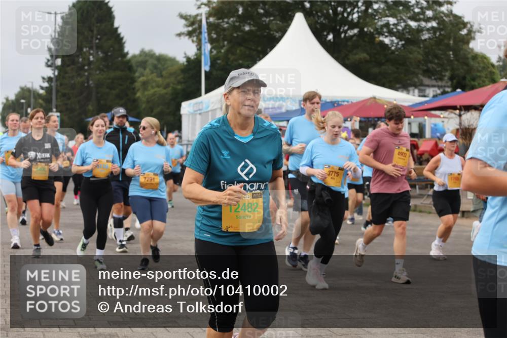 13.09.2026 - Kiel Lauf Andreas Tolksdorf http://msf.ph/oto/10410002 13.09.2026 10:01:17 Kiellinie 9400, 7791, 18, 12482, 3775, 4902 meine-sportfotos.de