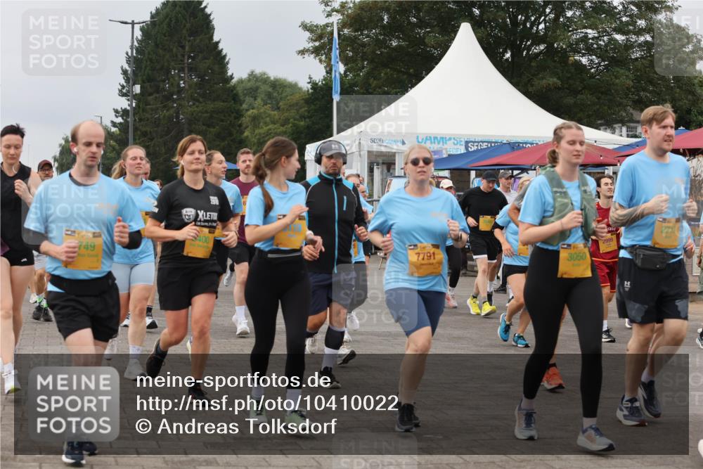 13.09.2026 - Kiel Lauf Andreas Tolksdorf http://msf.ph/oto/10410022 13.09.2026 10:01:18 Kiellinie 749, 400, 6, 7791, 3050, 2999, 2713 meine-sportfotos.de