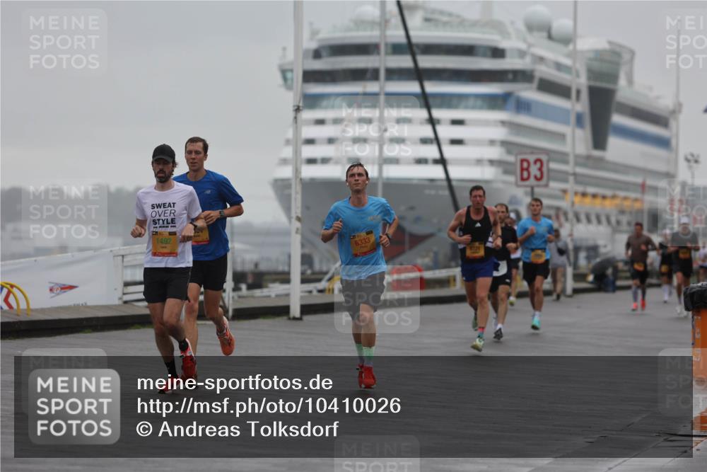 13.09.2026 - Kiel Lauf Andreas Tolksdorf http://msf.ph/oto/10410026 13.09.2026 11:43:00 Kiellinie 1492, 6333, 8321, 38, 3 meine-sportfotos.de
