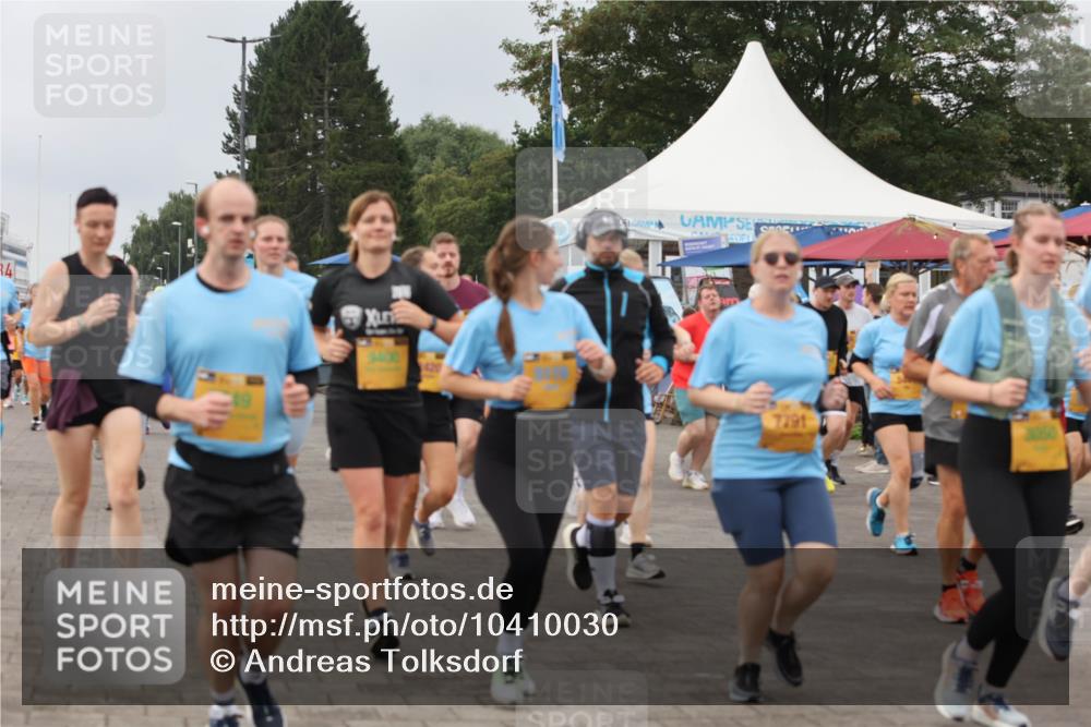 13.09.2026 - Kiel Lauf Andreas Tolksdorf http://msf.ph/oto/10410030 13.09.2026 10:01:18 Kiellinie 41, 7291 meine-sportfotos.de