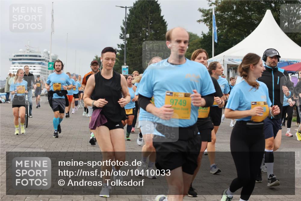 13.09.2026 - Kiel Lauf Andreas Tolksdorf http://msf.ph/oto/10410033 13.09.2026 10:01:19 Kiellinie 752, 1289, 6777, 9749, 5400 meine-sportfotos.de