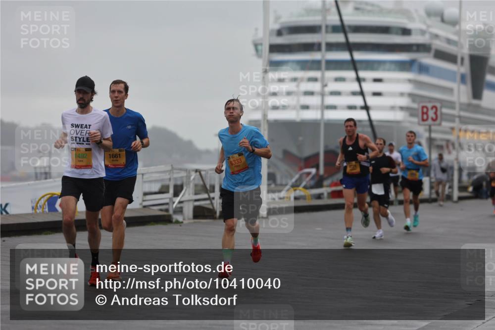 13.09.2026 - Kiel Lauf Andreas Tolksdorf http://msf.ph/oto/10410040 13.09.2026 11:43:01 Kiellinie 39, 1661, 1492, 6333, 1121, 3 meine-sportfotos.de