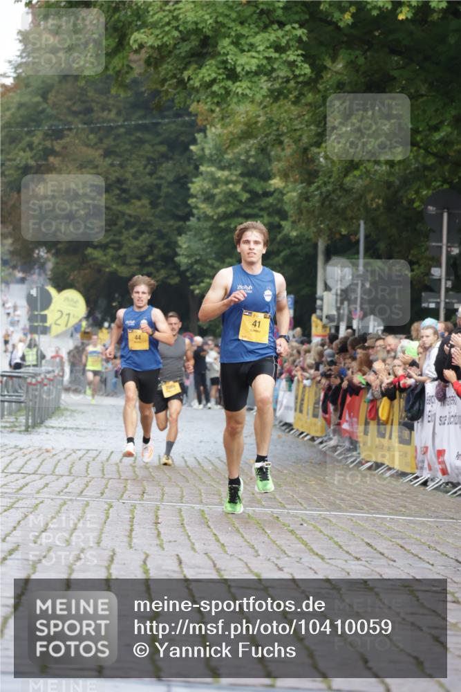 13.09.2026 - Kiel Lauf Yannick Fuchs http://msf.ph/oto/10410059 13.09.2026 09:32:29 Ziel 41, 44, 7958, 11683, 3728 meine-sportfotos.de
