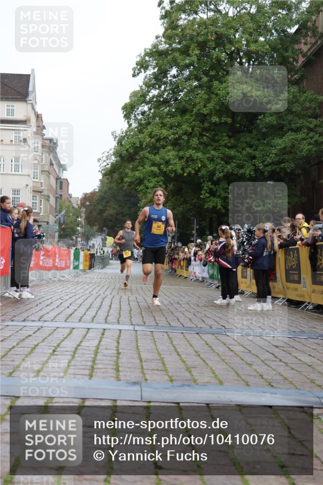 13.09.2026 - Kiel Lauf Yannick Fuchs http://msf.ph/oto/10410076 13.09.2026 09:32:33 Ziel 41, 44, 7958, 11683, 3728 meine-sportfotos.de