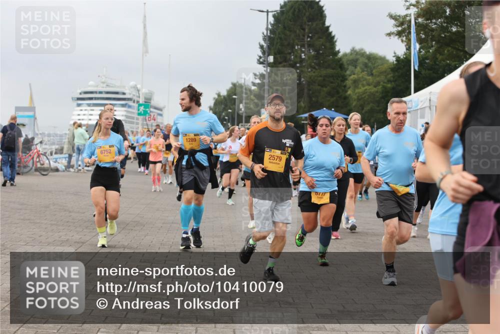 13.09.2026 - Kiel Lauf Andreas Tolksdorf http://msf.ph/oto/10410079 13.09.2026 10:01:20 Kiellinie 6752, 39, 1289, 2579, 6777 meine-sportfotos.de