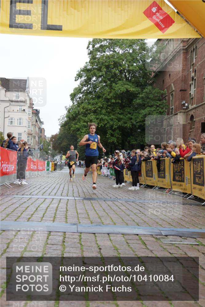 13.09.2026 - Kiel Lauf Yannick Fuchs http://msf.ph/oto/10410084 13.09.2026 09:32:33 Ziel 41, 44, 7958, 11683, 3728 meine-sportfotos.de