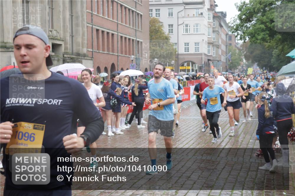13.09.2026 - Kiel Lauf Yannick Fuchs http://msf.ph/oto/10410090 13.09.2026 10:40:54 Ziel 35, 337, 393, 1342, 1427, 1971, 2052, 2499, 2561, 2818, 3257, 3415, 3535, 3841, 4131, 4431, 4712, 5043, 5319, 5388, 5509, 6301, 6504, 6793, 7499, 7655, 7931, 8414, 8435, 8955, 9268, 10919, 11069, 11229, 11275, 11885, 12017, 12131, 12474, 12625, 337, 837, 1037, 1096, 1123, 1125, 1408, 1422, 1434, 1475, 1603, 1793, 1874, 1985, 2096, 2145, 2844, 2942, 3339, 3524, 5018, 5086, 5473, 5568, 5846, 6100, 6397, 6632, 6635, 6709, 7081, 7522, 7537 meine-sportfotos.de