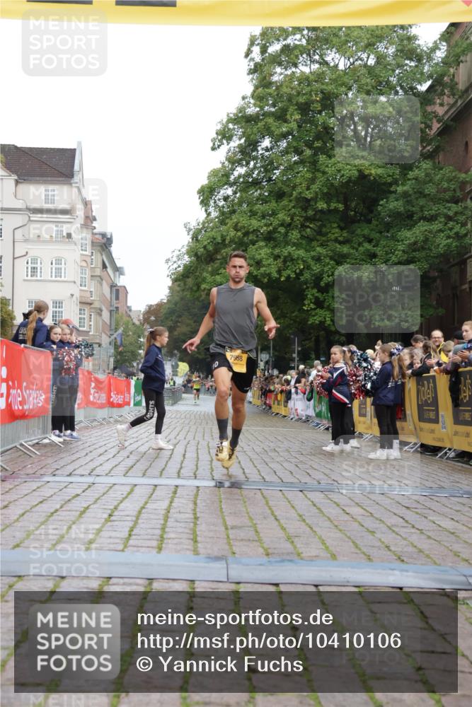 13.09.2026 - Kiel Lauf Yannick Fuchs http://msf.ph/oto/10410106 13.09.2026 09:32:35 Ziel 41, 44, 7958, 11683, 3728 meine-sportfotos.de
