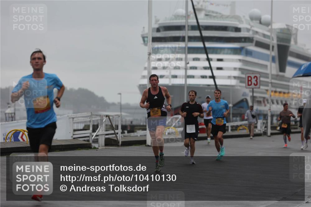 13.09.2026 - Kiel Lauf Andreas Tolksdorf http://msf.ph/oto/10410130 13.09.2026 11:43:03 Kiellinie 6333, 8371, 3884, 3 meine-sportfotos.de