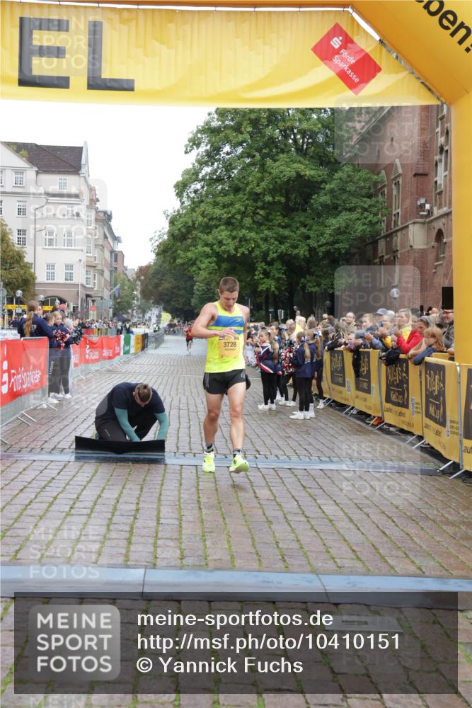 13.09.2026 - Kiel Lauf Yannick Fuchs http://msf.ph/oto/10410151 13.09.2026 09:32:50 Ziel 3728, 41, 44, 7958, 11683, 2162, 11516, 11683 meine-sportfotos.de