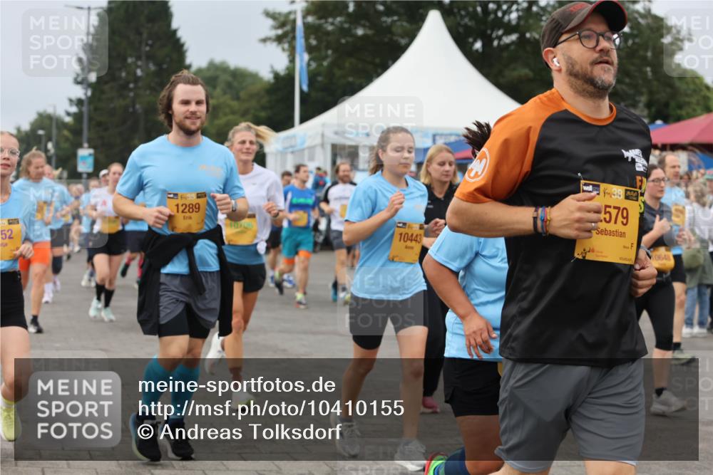 13.09.2026 - Kiel Lauf Andreas Tolksdorf http://msf.ph/oto/10410155 13.09.2026 10:01:22 Kiellinie 52, 38, 1289, 10443, 38, 579, 0648 meine-sportfotos.de