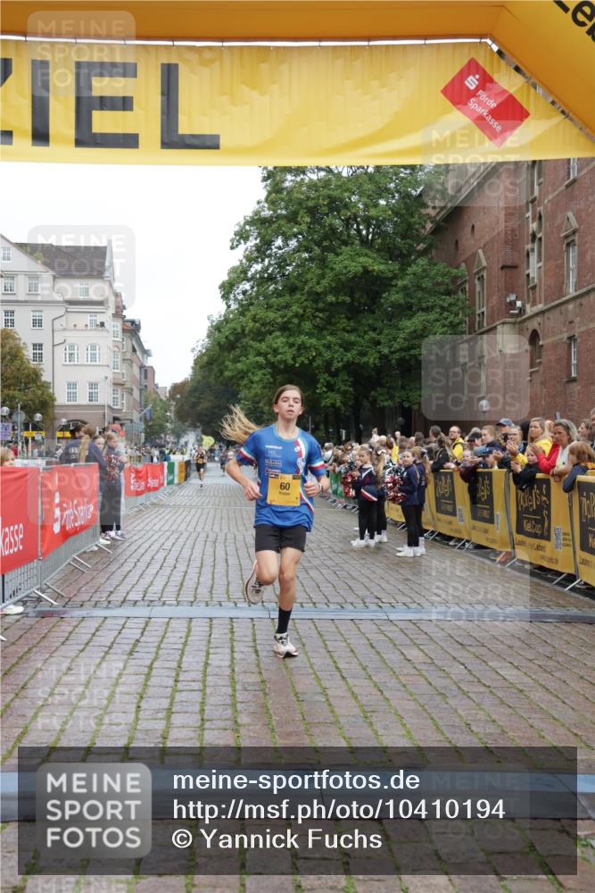 13.09.2026 - Kiel Lauf Yannick Fuchs http://msf.ph/oto/10410194 13.09.2026 09:33:14 Ziel 60, 6682, 2162, 3728, 11516, 7305, 8092, 10404, 7958 meine-sportfotos.de