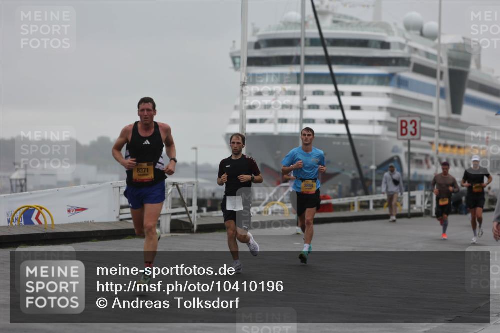 13.09.2026 - Kiel Lauf Andreas Tolksdorf http://msf.ph/oto/10410196 13.09.2026 11:43:05 Kiellinie 8371, 3884, 3 meine-sportfotos.de