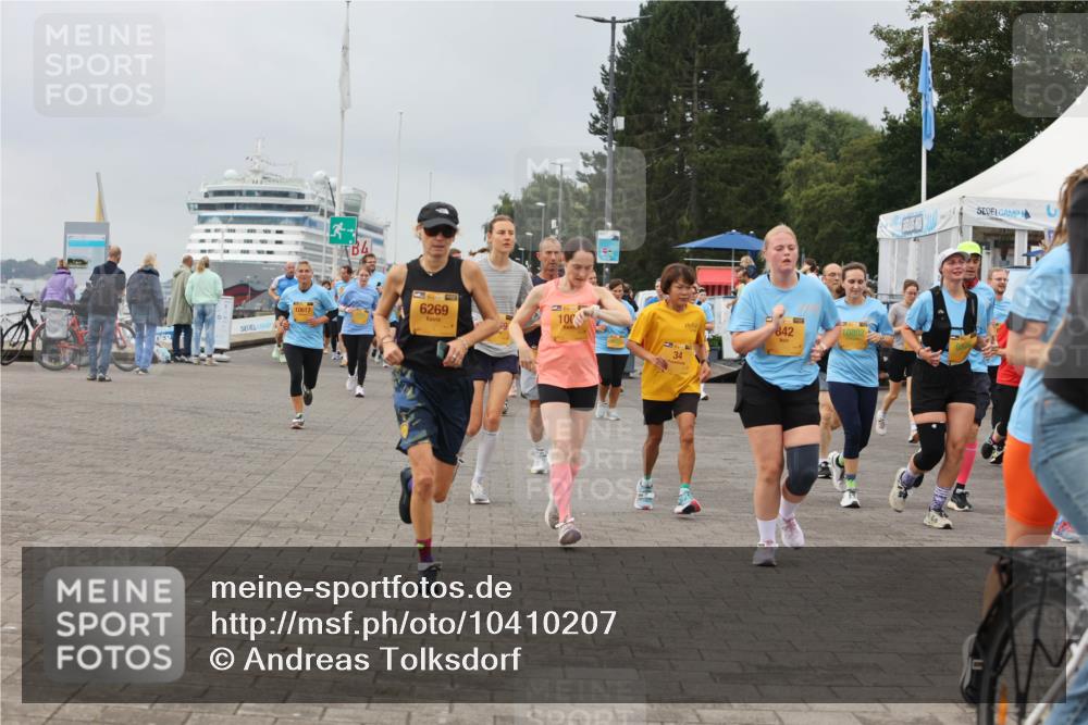 13.09.2026 - Kiel Lauf Andreas Tolksdorf http://msf.ph/oto/10410207 13.09.2026 10:01:25 Kiellinie 10617, 6269, 100, 34, 842 meine-sportfotos.de