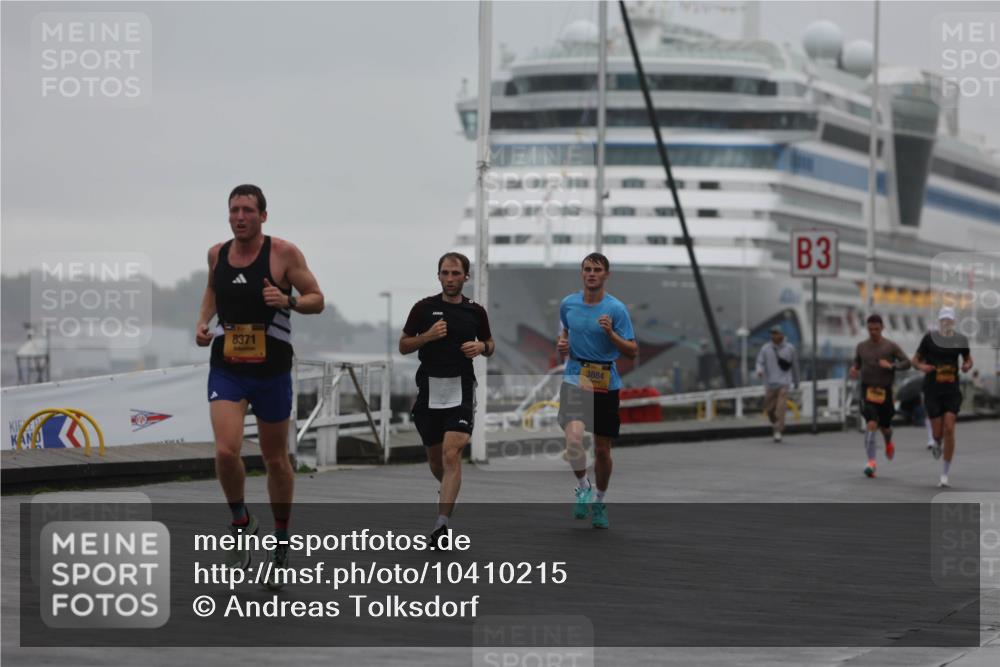 13.09.2026 - Kiel Lauf Andreas Tolksdorf http://msf.ph/oto/10410215 13.09.2026 11:43:05 Kiellinie 8371, 3, 3884, 114 meine-sportfotos.de