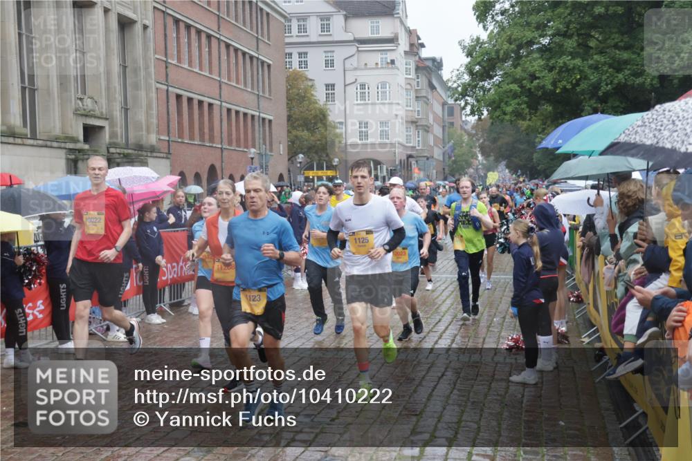 13.09.2026 - Kiel Lauf Yannick Fuchs http://msf.ph/oto/10410222 13.09.2026 10:41:02 Ziel 35, 1342, 1427, 1971, 2561, 2818, 2825, 2892, 2898, 3257, 3464, 3535, 4131, 4624, 4662, 4712, 4797, 5043, 5319, 5388, 5509, 6340, 6565, 7405, 7615, 7655, 8246, 8955, 9349, 9527, 9539, 10680, 10794, 11526, 11632, 11833, 11885, 12131, 12474, 12625, 337, 393, 837, 1037, 1123, 1125, 1603, 1793, 1874, 1985, 2052, 2096, 2499, 2942, 3257, 3339, 3415, 3524, 3841, 4131, 4431, 5018, 5086, 5473, 5568, 5846, 6301, 6397, 6504, 6632, 6635, 6709, 6793, 7081, 7499, 7537, 7655 meine-sportfotos.de
