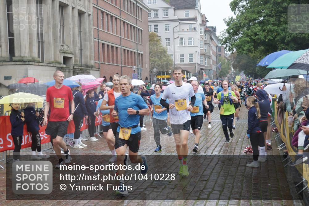 13.09.2026 - Kiel Lauf Yannick Fuchs http://msf.ph/oto/10410228 13.09.2026 10:41:02 Ziel 35, 1342, 1427, 1971, 2561, 2818, 2825, 2892, 2898, 3257, 3464, 3535, 4131, 4624, 4662, 4712, 4797, 5043, 5319, 5388, 5509, 6340, 6565, 7405, 7615, 7655, 8246, 8955, 9349, 9527, 9539, 10680, 10794, 11526, 11632, 11833, 11885, 12131, 12474, 12625, 337, 393, 837, 1037, 1123, 1125, 1603, 1793, 1874, 1985, 2052, 2096, 2499, 2942, 3257, 3339, 3415, 3524, 3841, 4131, 4431, 5018, 5086, 5473, 5568, 5846, 6301, 6397, 6504, 6632, 6635, 6709, 6793, 7081, 7499, 7537, 7655 meine-sportfotos.de