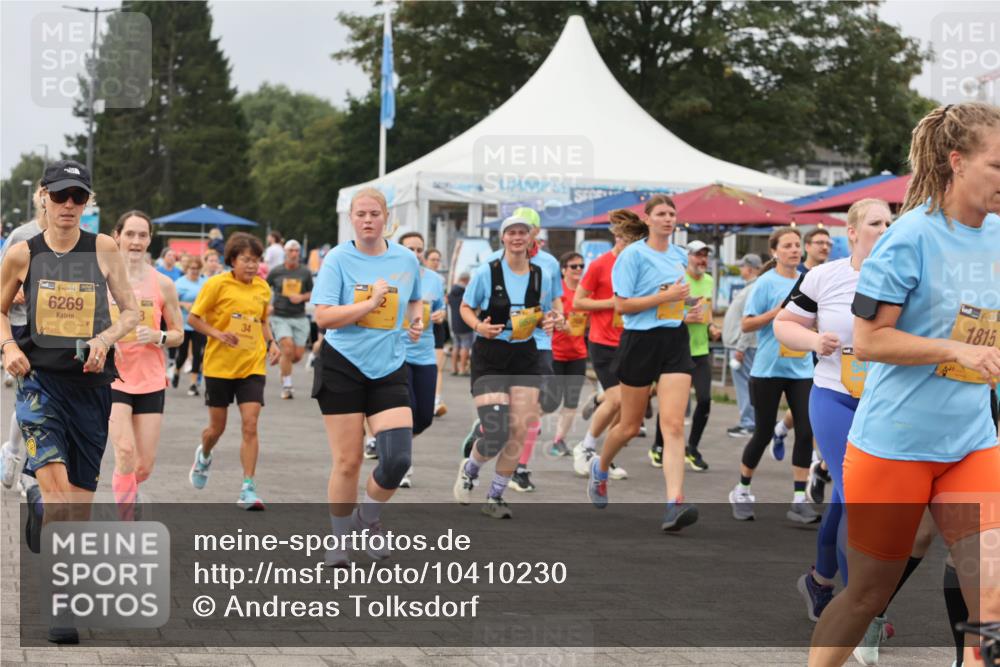 13.09.2026 - Kiel Lauf Andreas Tolksdorf http://msf.ph/oto/10410230 13.09.2026 10:01:26 Kiellinie 38, 6269, 34, 1815 meine-sportfotos.de