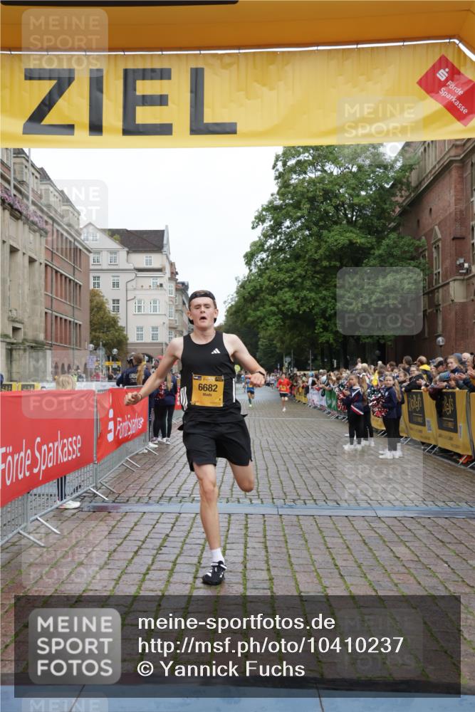13.09.2026 - Kiel Lauf Yannick Fuchs http://msf.ph/oto/10410237 13.09.2026 09:33:21 Ziel 60, 6682, 7305, 8092, 60, 2162, 3728, 11516, 10404, 12831, 3728 meine-sportfotos.de
