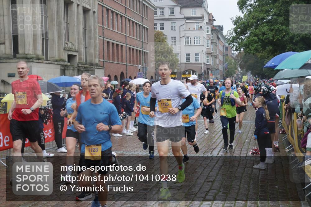 13.09.2026 - Kiel Lauf Yannick Fuchs http://msf.ph/oto/10410238 13.09.2026 10:41:02 Ziel 35, 1342, 1427, 1971, 2561, 2818, 2825, 2892, 2898, 3257, 3464, 3535, 4131, 4624, 4662, 4712, 4797, 5043, 5319, 5388, 5509, 6340, 6565, 7405, 7615, 7655, 8246, 8955, 9349, 9527, 9539, 10680, 10794, 11526, 11632, 11833, 11885, 12131, 12474, 12625, 337, 393, 837, 1037, 1123, 1125, 1603, 1793, 1874, 1985, 2052, 2096, 2499, 2942, 3257, 3339, 3415, 3524, 3841, 4131, 4431, 5018, 5086, 5473, 5568, 5846, 6301, 6397, 6504, 6632, 6635, 6709, 6793, 7081, 7499, 7537, 7655 meine-sportfotos.de