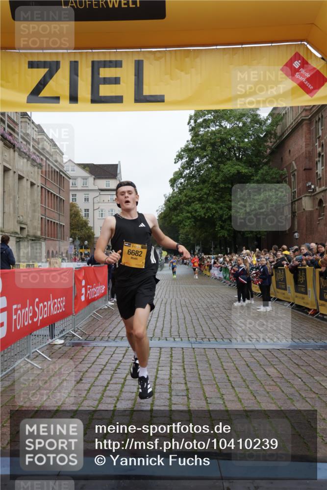 13.09.2026 - Kiel Lauf Yannick Fuchs http://msf.ph/oto/10410239 13.09.2026 09:33:21 Ziel 60, 6682, 7305, 8092, 60, 2162, 3728, 11516, 10404, 12831, 3728 meine-sportfotos.de