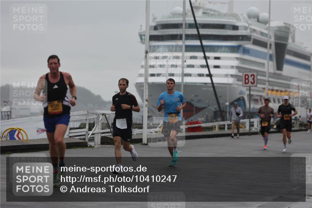 13.09.2026 - Kiel Lauf Andreas Tolksdorf http://msf.ph/oto/10410247 13.09.2026 11:43:05 Kiellinie 8371, 3, 3884, 11 meine-sportfotos.de