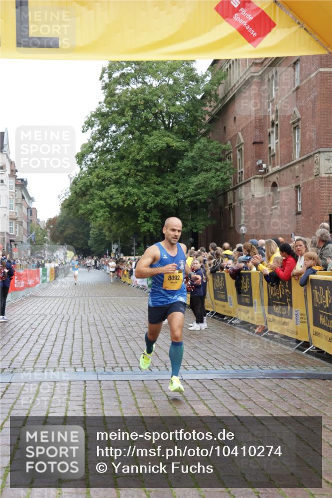 13.09.2026 - Kiel Lauf Yannick Fuchs http://msf.ph/oto/10410274 13.09.2026 09:33:28 Ziel 6682, 7305, 8092, 60, 2162, 11516, 1246, 6681, 10069, 10404, 12831, 3728 meine-sportfotos.de