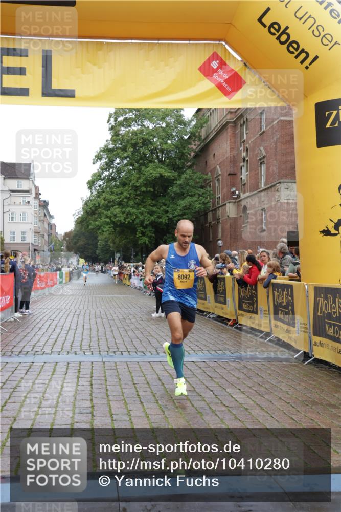 13.09.2026 - Kiel Lauf Yannick Fuchs http://msf.ph/oto/10410280 13.09.2026 09:33:29 Ziel 6682, 7305, 8092, 10404, 60, 2162, 6682, 11516, 1246, 6681, 10069, 12831, 11516 meine-sportfotos.de