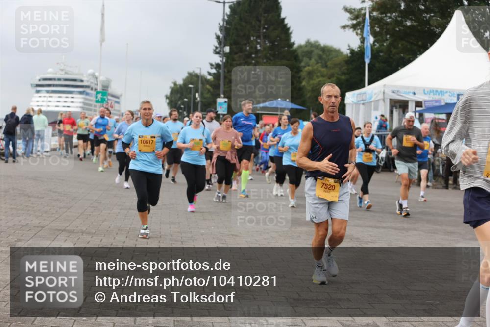 13.09.2026 - Kiel Lauf Andreas Tolksdorf http://msf.ph/oto/10410281 13.09.2026 10:01:28 Kiellinie 10617, 19, 39, 7520 meine-sportfotos.de