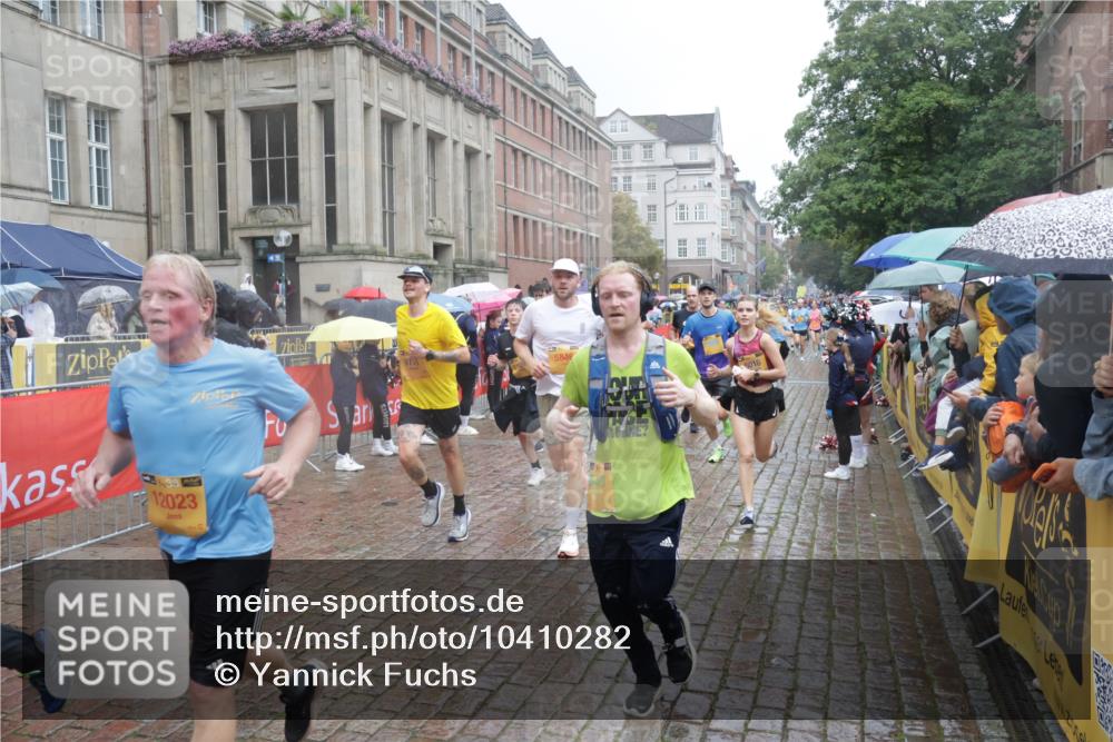 13.09.2026 - Kiel Lauf Yannick Fuchs http://msf.ph/oto/10410282 13.09.2026 10:41:05 Ziel 973, 1342, 1781, 2561, 2818, 2825, 2892, 2898, 3464, 3952, 4286, 4624, 4662, 4691, 4797, 5319, 5388, 5509, 6340, 6565, 7405, 7615, 8246, 8955, 9349, 9527, 9539, 10680, 10794, 11526, 11632, 11833, 11885, 12131, 12474, 12494, 12625, 35, 337, 393, 837, 1037, 1125, 1342, 1427, 1603, 1793, 1971, 1985, 2052, 2096, 2499, 2561, 2818, 2942, 3257, 3339, 3415, 3524, 3535, 3841, 4131, 4431, 4712, 5018, 5043, 5086, 5473, 5846, 6301, 6397, 6504, 6632, 6635, 6709, 6793, 7499, 7537, 7655 meine-sportfotos.de