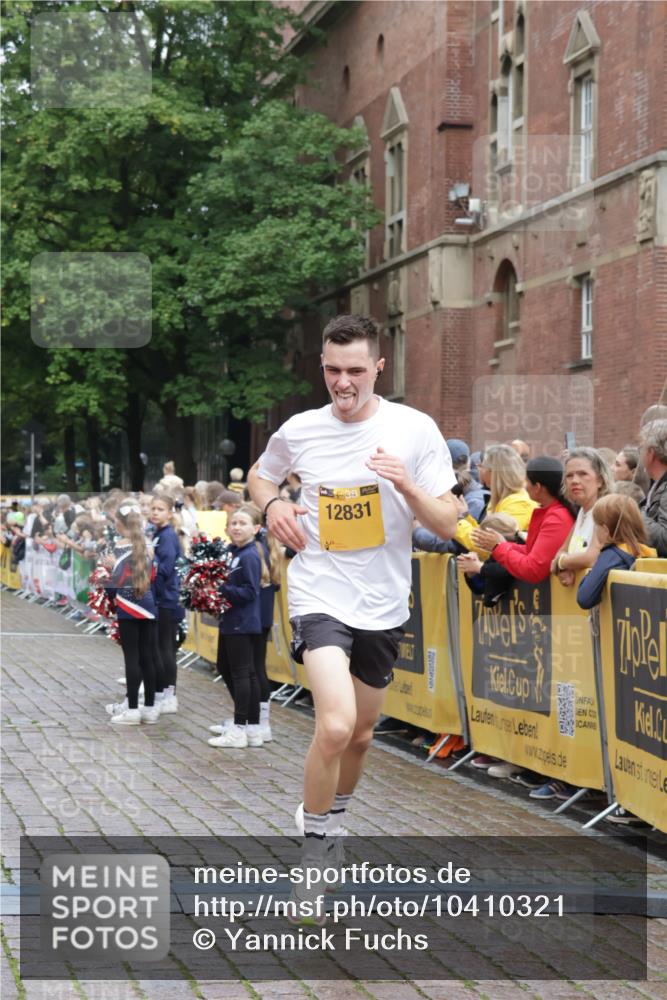 13.09.2026 - Kiel Lauf Yannick Fuchs http://msf.ph/oto/10410321 13.09.2026 09:33:39 Ziel 1246, 10404, 12831, 60, 6682, 7305, 8092, 6681, 7588, 10069, 10864, 2162, 11516 meine-sportfotos.de