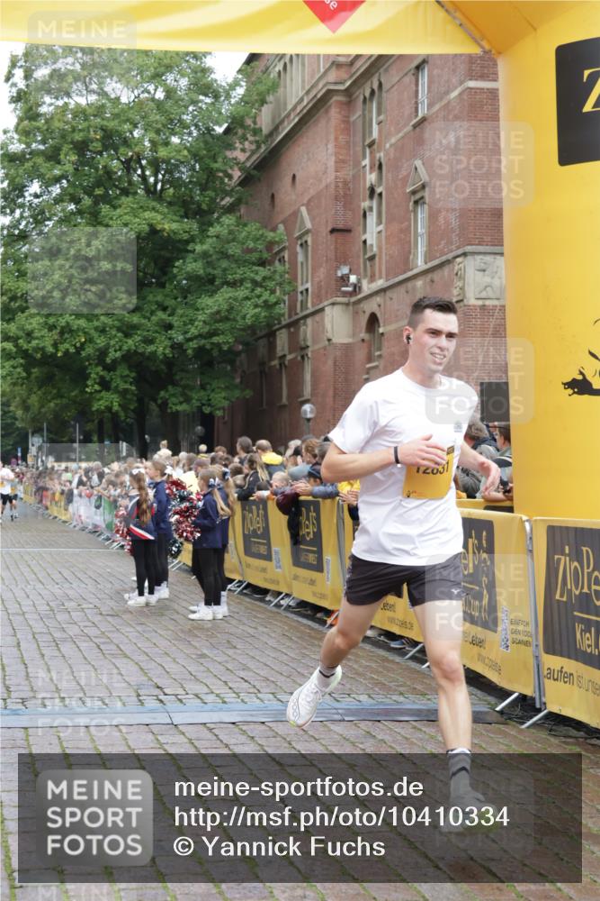 13.09.2026 - Kiel Lauf Yannick Fuchs http://msf.ph/oto/10410334 13.09.2026 09:33:40 Ziel 1246, 10404, 12831, 60, 6682, 7305, 8092, 6681, 7588, 10069, 10864, 2162 meine-sportfotos.de