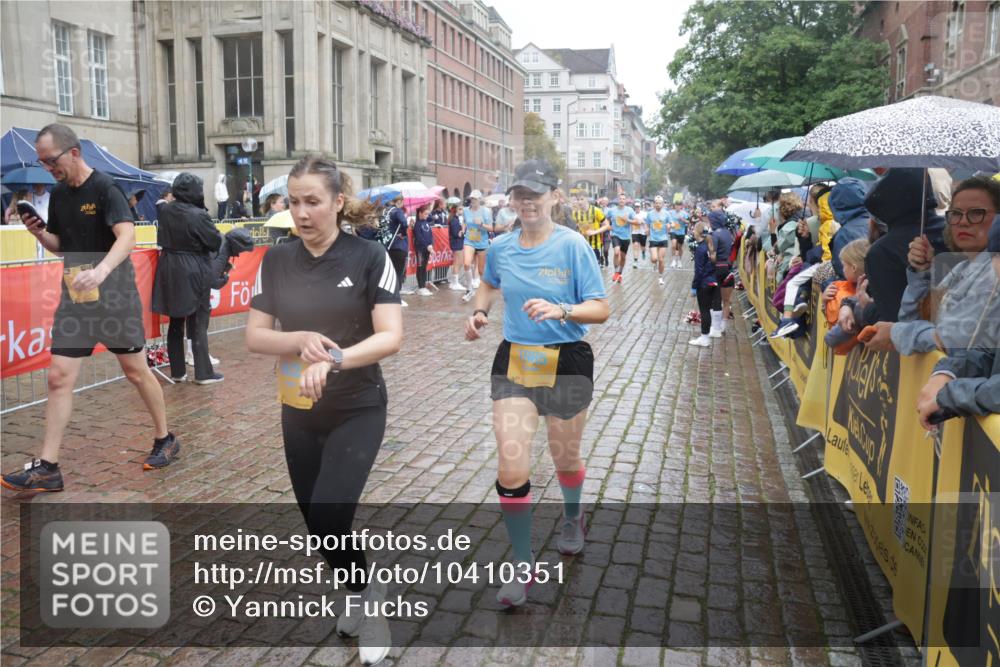 13.09.2026 - Kiel Lauf Yannick Fuchs http://msf.ph/oto/10410351 13.09.2026 10:41:08 Ziel 973, 1781, 2825, 2892, 2898, 3464, 3952, 4286, 4527, 4624, 4662, 4691, 4797, 5319, 5509, 5916, 6340, 6461, 6565, 6654, 7405, 7615, 8246, 9349, 9527, 9539, 10680, 10794, 11526, 11632, 11833, 11885, 12035, 12494, 35, 337, 393, 837, 1037, 1342, 1427, 1603, 1971, 1985, 2052, 2096, 2499, 2561, 2818, 3257, 3339, 3415, 3524, 3535, 3841, 4131, 4431, 4712, 5043, 5086, 5319, 5388, 5509, 6301, 6397, 6504, 6632, 6635, 6709, 6793, 7499, 7537, 7655, 8955, 849, 1985, 3339, 5086, 6632 meine-sportfotos.de