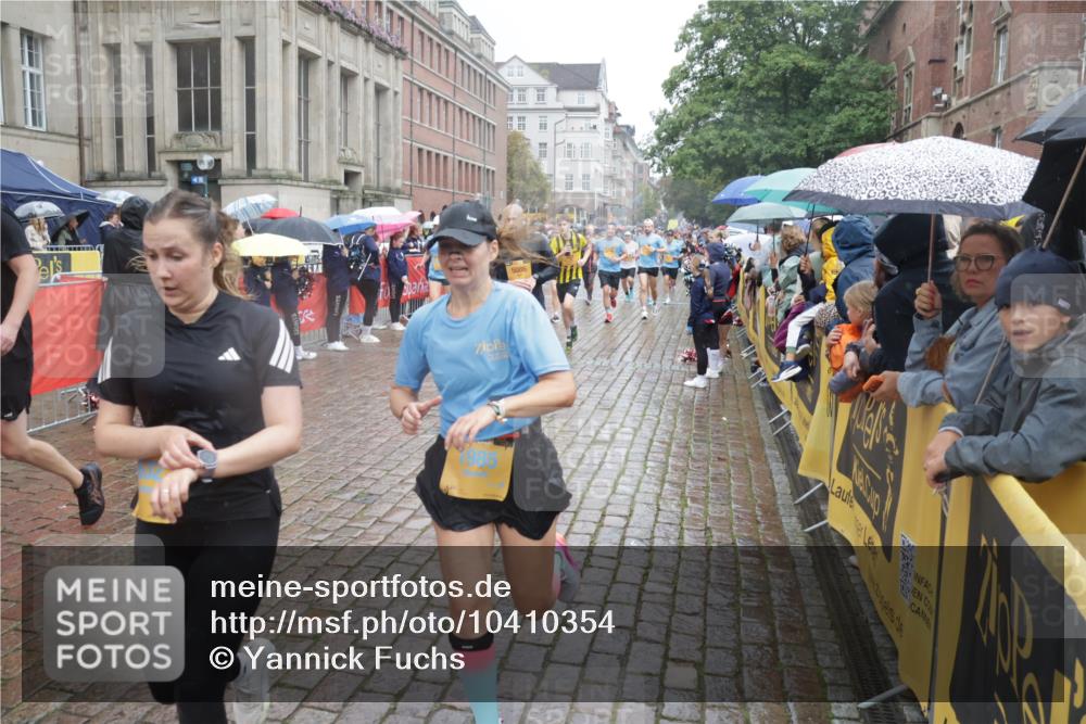 13.09.2026 - Kiel Lauf Yannick Fuchs http://msf.ph/oto/10410354 13.09.2026 10:41:09 Ziel 973, 1781, 2825, 2892, 2898, 3464, 3952, 4286, 4527, 4624, 4662, 4691, 4797, 5916, 6340, 6461, 6565, 6654, 7405, 7615, 8246, 9349, 9527, 9539, 10680, 10794, 11228, 11526, 11632, 11833, 12035, 12494, 35, 337, 393, 837, 1037, 1342, 1427, 1603, 1971, 1985, 2052, 2096, 2499, 2561, 2818, 3257, 3339, 3415, 3524, 3535, 3841, 4131, 4431, 4712, 5043, 5086, 5319, 5388, 5509, 6301, 6397, 6504, 6632, 6709, 6793, 7499, 7537, 7655, 8955, 827, 849, 1985, 3339, 5086, 6632 meine-sportfotos.de
