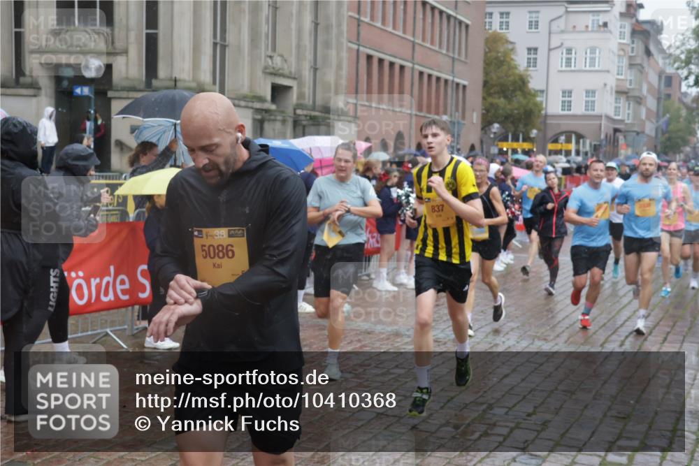 13.09.2026 - Kiel Lauf Yannick Fuchs http://msf.ph/oto/10410368 13.09.2026 10:41:10 Ziel 973, 1781, 1785, 2825, 2892, 2898, 3363, 3464, 3952, 4286, 4527, 4624, 4662, 4691, 4797, 5916, 6340, 6461, 6565, 6654, 7405, 7615, 8246, 9349, 9527, 9539, 10680, 10794, 11228, 11526, 11632, 11833, 12035, 12494, 35, 337, 393, 837, 1037, 1342, 1427, 1603, 1971, 2052, 2096, 2499, 2561, 2818, 2898, 3257, 3339, 3415, 3464, 3524, 3535, 3841, 4131, 4431, 4712, 5043, 5086, 5319, 5388, 5509, 6301, 6397, 6504, 6709, 6793, 7499, 7537, 7655, 8246, 8955, 827, 849, 1985, 3339, 5086, 6632 meine-sportfotos.de