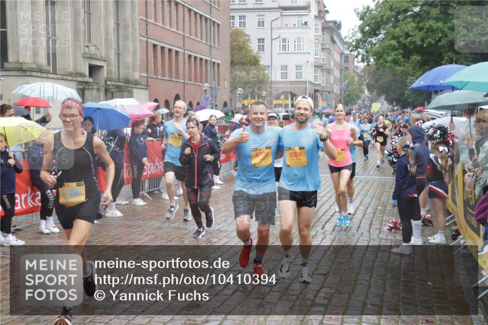 13.09.2026 - Kiel Lauf Yannick Fuchs http://msf.ph/oto/10410394 13.09.2026 10:41:11 Ziel 973, 1781, 1785, 2825, 2892, 3363, 3952, 4286, 4527, 4624, 4662, 4691, 4797, 5916, 6340, 6461, 6565, 6654, 7405, 7615, 8155, 9349, 9398, 9527, 9539, 10680, 10794, 11228, 11526, 11632, 11833, 12035, 12494, 35, 337, 393, 837, 1037, 1342, 1427, 1603, 1971, 2052, 2096, 2499, 2561, 2818, 2898, 3257, 3415, 3464, 3524, 3535, 3841, 4131, 4431, 4712, 5043, 5086, 5319, 5388, 5509, 6301, 6397, 6504, 6709, 6793, 7499, 7537, 7655, 8246, 8955, 827, 849, 1985, 3339, 5086, 6632 meine-sportfotos.de