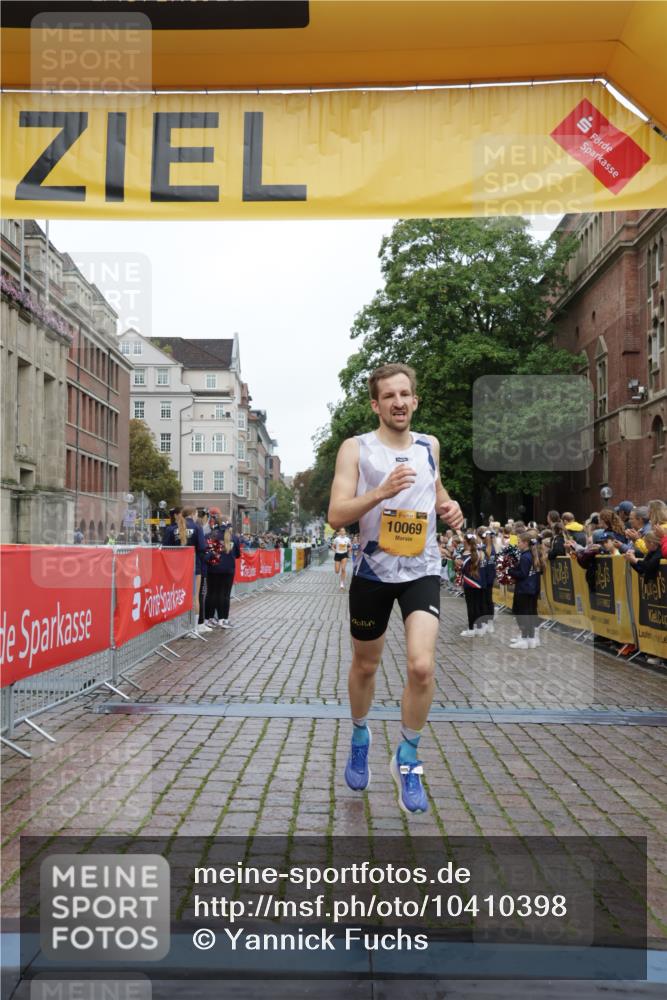 13.09.2026 - Kiel Lauf Yannick Fuchs http://msf.ph/oto/10410398 13.09.2026 09:33:51 Ziel 1246, 6681, 7588, 10069, 10864, 6682, 7305, 8092, 10404, 12831, 5040, 11791, 60, 6682 meine-sportfotos.de